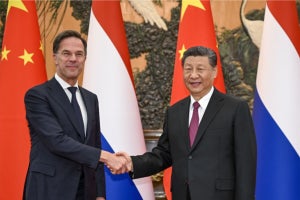 中国訪問中のオランダのルッテ首相が習主席と会談、ASMLの輸出規制で協議か？