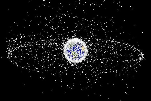 アストロスケールがJAXAの商業デブリ除去実証フェーズIIに選定、新たな実証衛星の開発へ