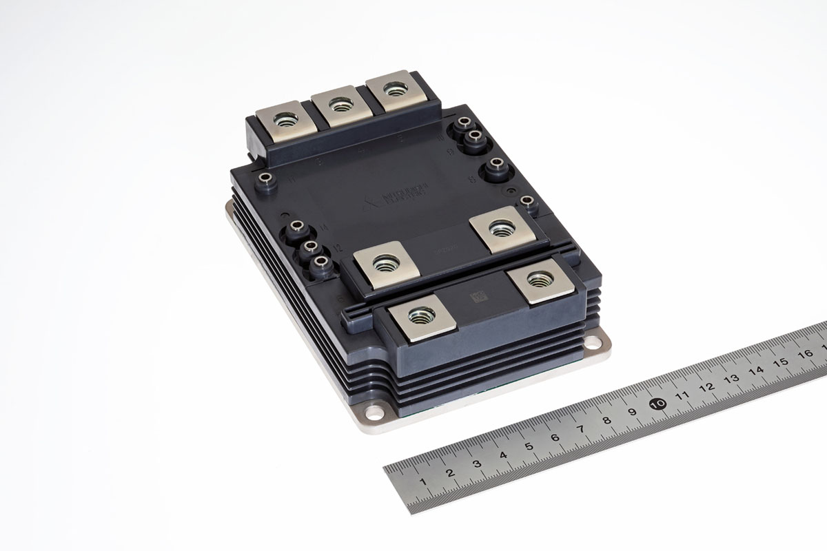 3.3kV SBD内蔵SiC-MOSFETモジュール「Unifull」の外観