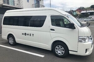 MONET、乗降ステップやクーラーを搭載したMaaS向け「ユニバーサルサービス車両」