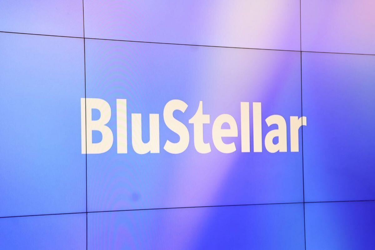 BluStellarのロゴ