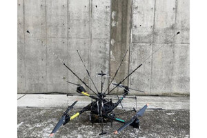 ドローンで「空飛ぶ避雷針」実験に成功、街の被害ゼロ目指す NTT