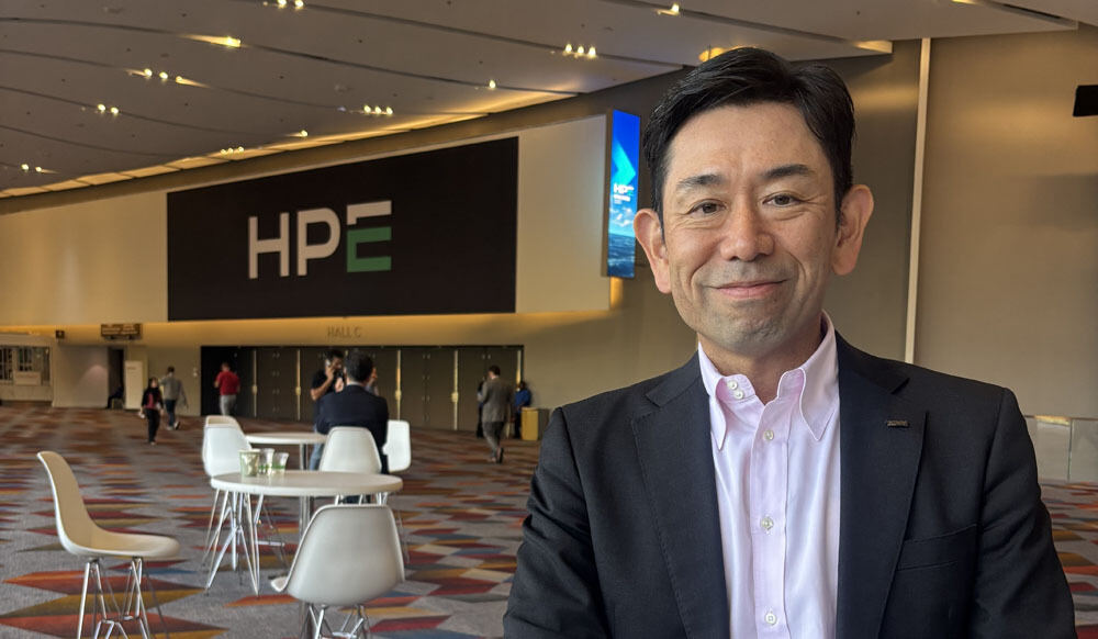 KDDI 執行役員 先端技術統括本部 先端プラットフォーム開発本部長の丸田徹氏