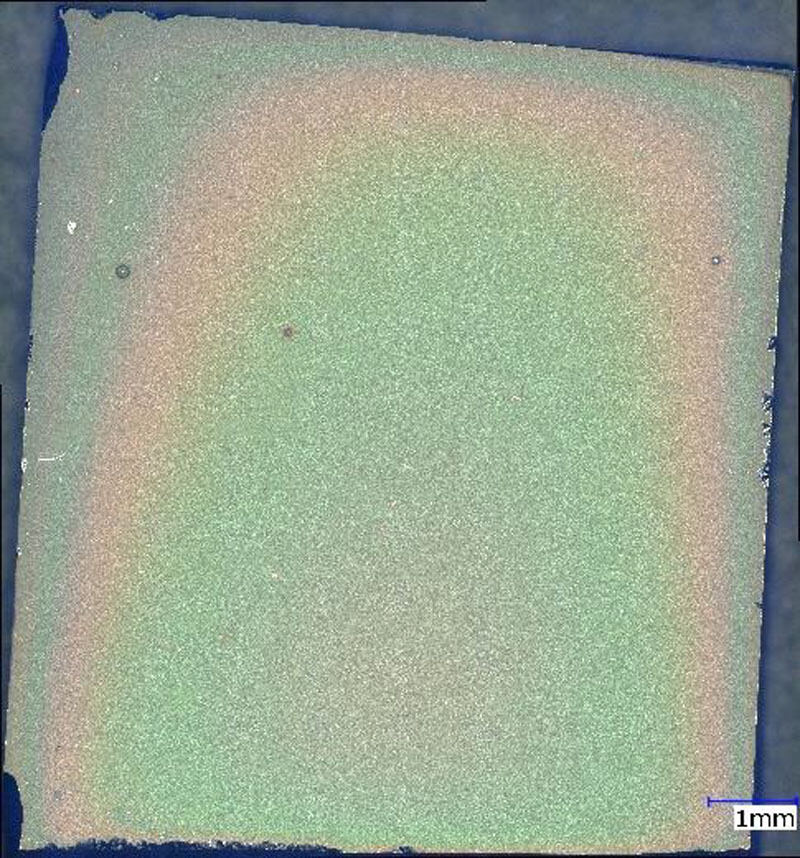 Si(100)基板上に成膜された導電性バッファ層上に成膜されたr-GeO2薄膜