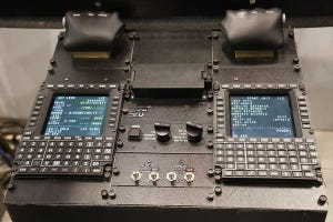 航空機の技術とメカニズムの裏側 第107回 航空機の航法と管制(5)オートパイロットとFMS