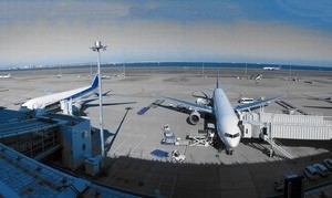 航空機の技術とメカニズムの裏側 第113回 航空機の航法と管制(10)ピーチ機はパンクで! 降りるつもりが降りられず