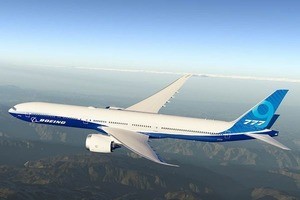 航空機の技術とメカニズムの裏側 第147回 航空機のハンドリング(3)旅客機の主翼折り畳み、軍用機とどう違う?