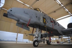 航空機の技術とメカニズムの裏側 第200回 機内騒音の低減(3)軍用機も搭載するマイクロホンと3Dオーディオ