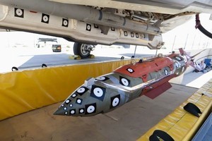 航空機の技術とメカニズムの裏側 第277回 航空機の吊るしものとひっつきもの(5)吊るしものあれこれ