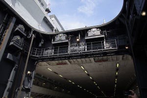 航空機の技術とメカニズムの裏側 第324回 滑走路と飛行甲板(2)空母に見る艦艇の飛行甲板(2)