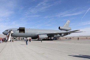 航空機の技術とメカニズムの裏側 第373回 航空機のメンテナンス(1)「三発機」や米空軍の爆撃機に見る整備性とは