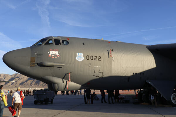 航空機の技術とメカニズムの裏側 第432回 航空機とセンサー(13)B-52などに見るセンサー追加による空力的な影響