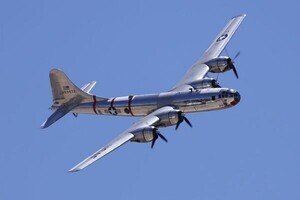 航空機の技術とメカニズムの裏側 第484回 海外で見てきた現地現物(1)B-29やB-1Bなど爆撃機を巡るあれこれ