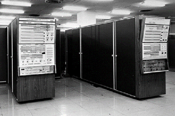 コンピュータアーキテクチャの話 第403回 国産スーパーコンピュータの歴史 - 日本初のベクトル計算機「FACOM 230-75 APU」