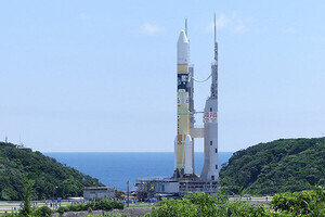 H-IIAロケット最終号機現地取材 第3回 最後のH-IIAロケットが射点に到着!