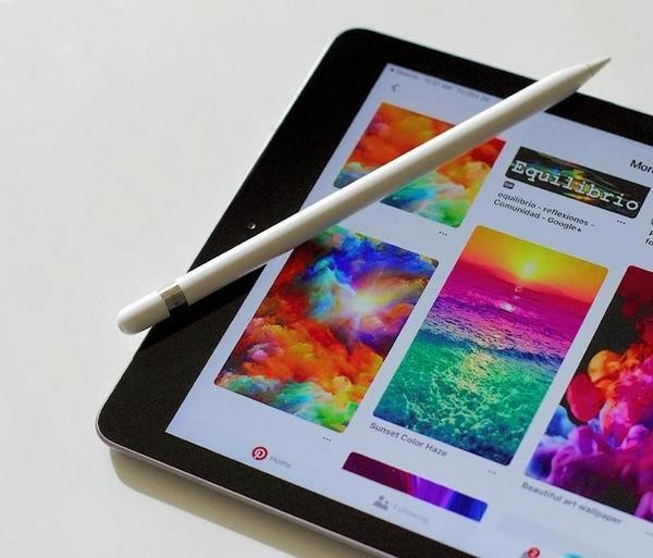 iPadとApple Pencil（第1世代）