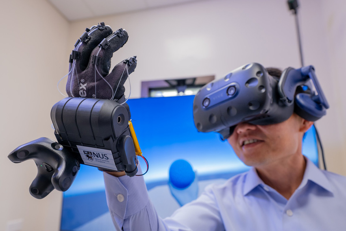 近未来テクノロジー見聞録 第303回 仮想空間内の触覚を再現するVR用グローブをシンガポール国立大学が開発！