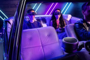 近未来テクノロジー見聞録 第312回 後部座席にエンタメ革命！　車内用VR「holoride retrofit」が販売開始