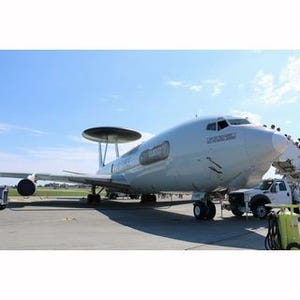軍事とIT 第167回 延命改修(3)AWACS機の場合 - E-3Cセントリーの機内を紹介