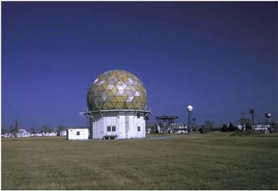 米国オクラホマ州ノーマンにあるドップラー・レーダーを用いた測候所　写真：National Severe Storms Laboratory