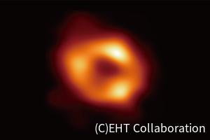 天の川銀河中心の巨大ブラックホール「いて座A*」撮影成功、その全貌と意義 第1回 天の川銀河の中心に潜む“巨大質量のコンパクト天体”、その正体が明らかに