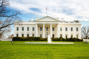 吉川明日論の半導体放談 第325回 トランプ新大統領にすり寄るオリガーキー企業