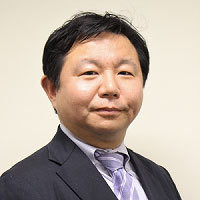 内田浩樹氏