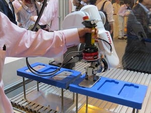 MECT2015ブースレポート－最先端のロボットと切削工具を「見て、触れて、感じる」NACHI不二越