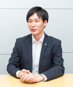 西村 亮氏