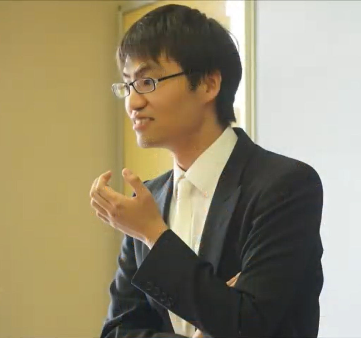 教員時代の栗原氏。試行錯誤を重ねながら生徒にとっての最適な授業を開発していた。