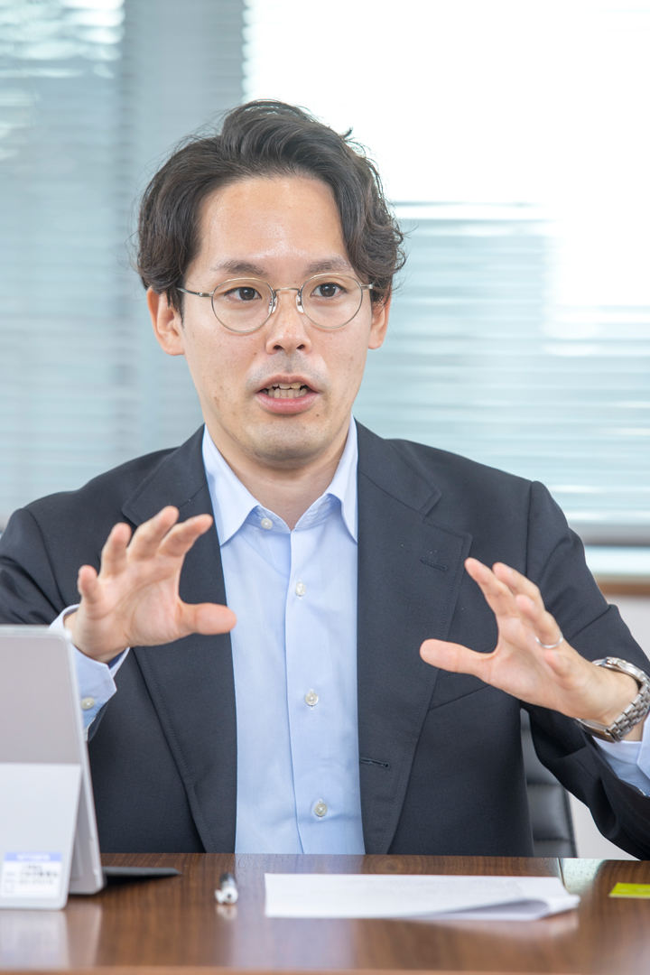 株式会社NTTデータ 山崎研二氏