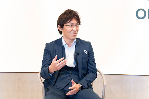 セッション中の青木 誠氏