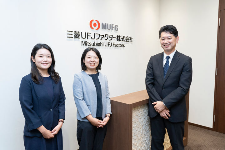 左から、三菱UFJファクター株式会社堀川氏、髙橋氏、前田氏