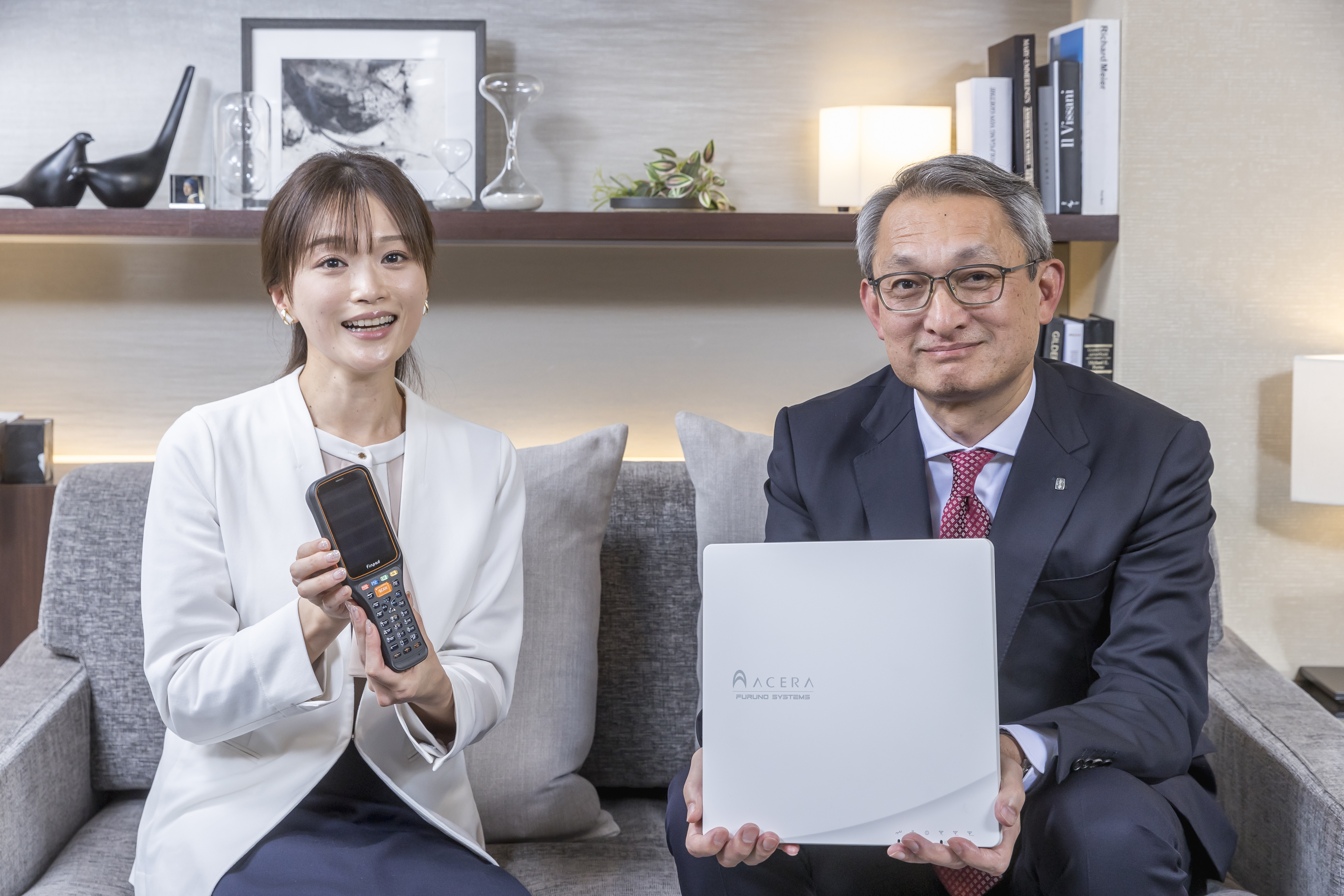 中谷社長と村山氏の集合写真