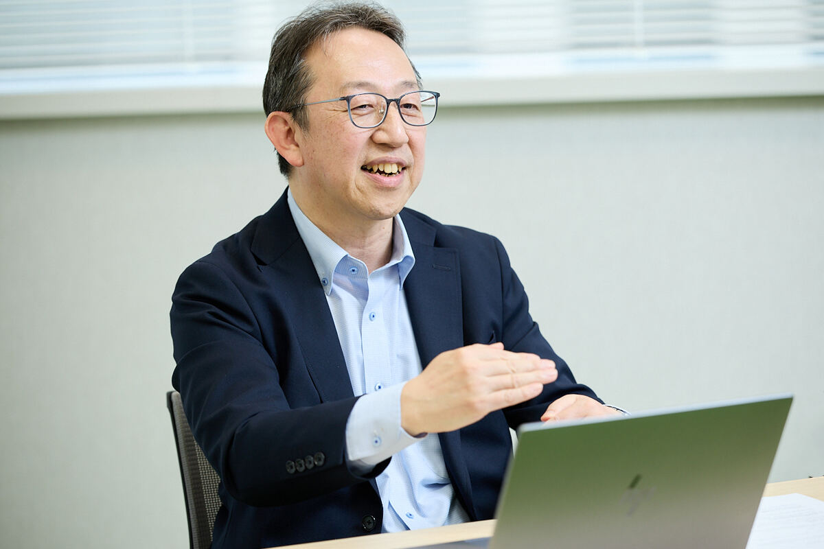 日本HP エンタープライズ営業統括 ソリューション営業本部 ワークステーション営業部 市場開発担当部長 中島 章 氏