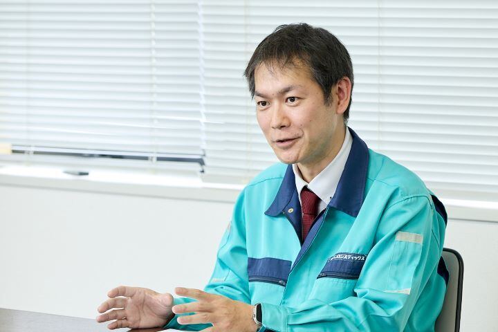 写真：株式会社サンロジスティックス 経理本部 システム管理部 課長 渡邉恵介氏の顔写真