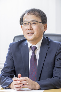 日鉄ソリューションズ株式会社 IoXソリューション事業推進部 データソリューションアーキテクティングユニット 専門部長 畠山 康博 氏