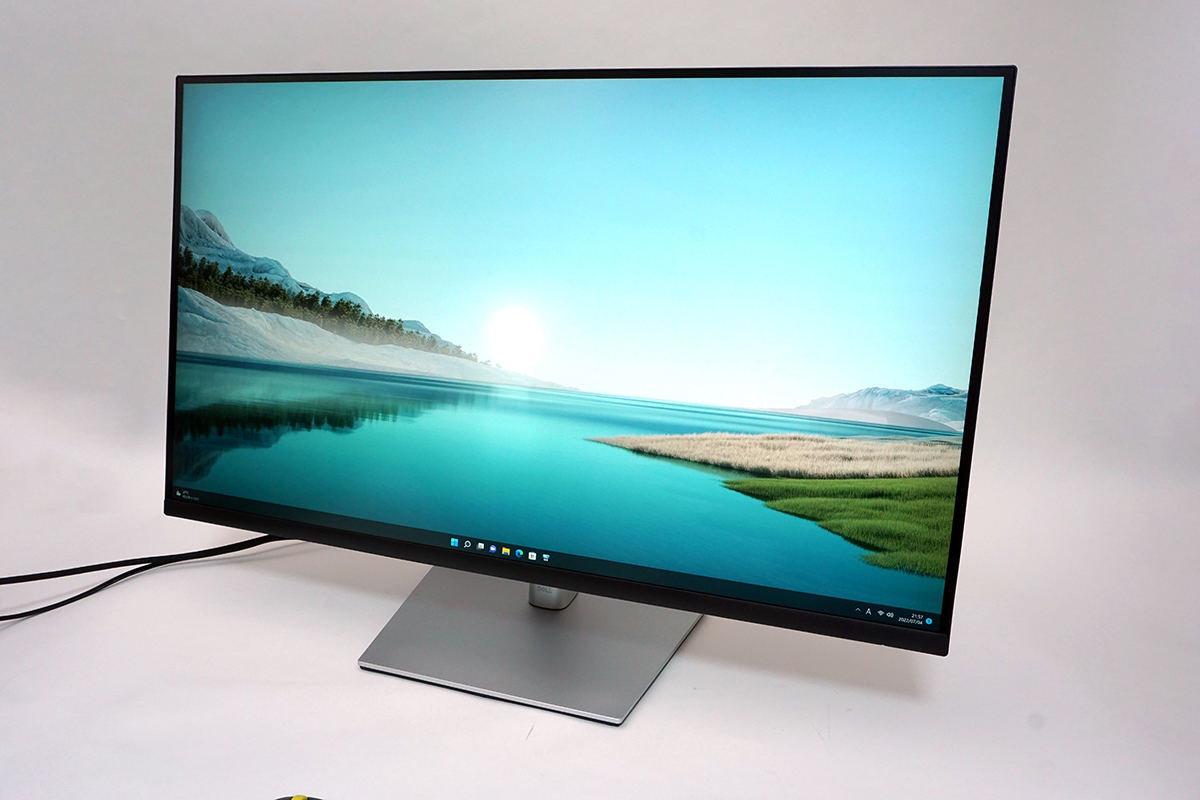 31.5インチ モニター DELL P3222QE(箱無し) - ディスプレイ 31.5インチ モニター DELL P3222QE(箱無し) - ディスプレイ