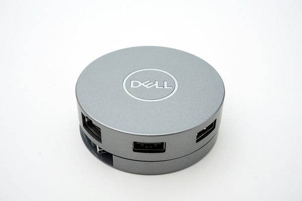 初心者にもわかる！ビジネスPC基礎知識 第74回 ノートPCの充電も外部出力も周辺機器接続もお任せ！ 「Dell 6-in-1 USB-Cマルチポート アダプター」レビュー