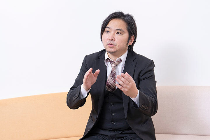 川畑氏インタビューカット