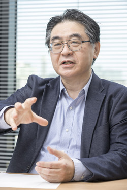 株式会社インターネットイニシアティブ 経営企画本部 事業基盤システム部 担当部長 関 一夫 氏