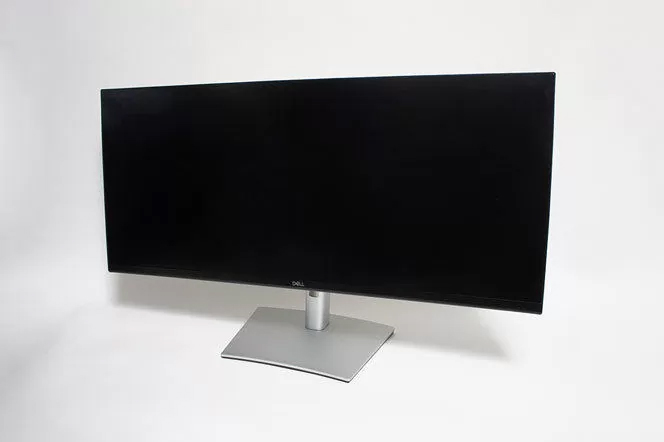 画面に集中できる大型曲面ディスプレイ「Dell P3421W 34.14インチワイドモニター」