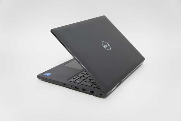 使いやすい14型液晶に幅広いパーツの選択肢！実用性バツグンの「New Latitude 3420」レビュー