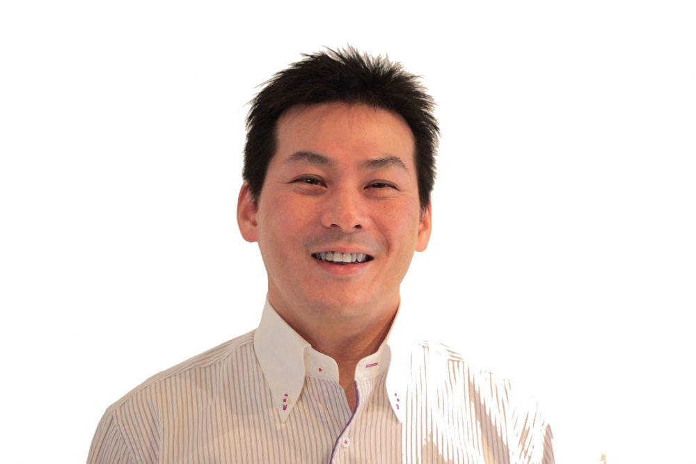 秋山さん
