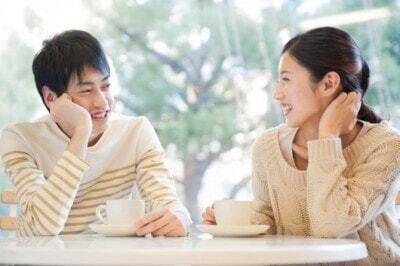 デート中の男女
