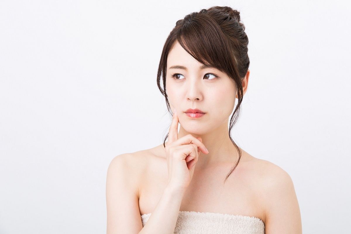 肌のごわつきの原因と改善方法は?