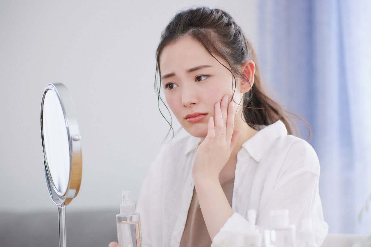 ニキビがかさぶたになったときの対処法って?