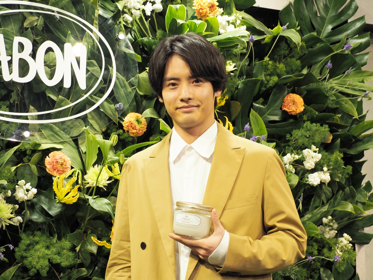 「SABONボディスクラブ アンバサダー就任発表会」に登壇した赤楚衛二さん
