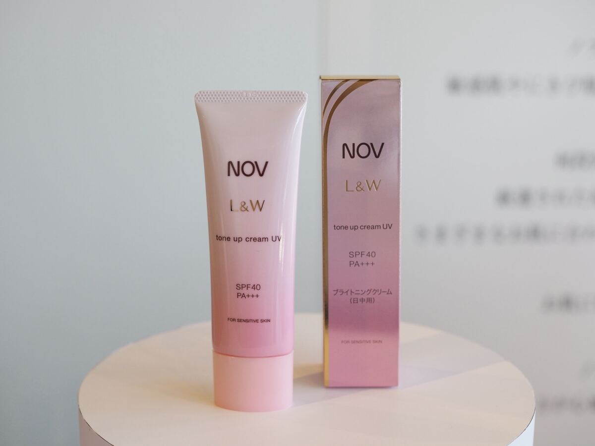 ノブ L&W トーンアップクリーム UV 50g(4,400円)