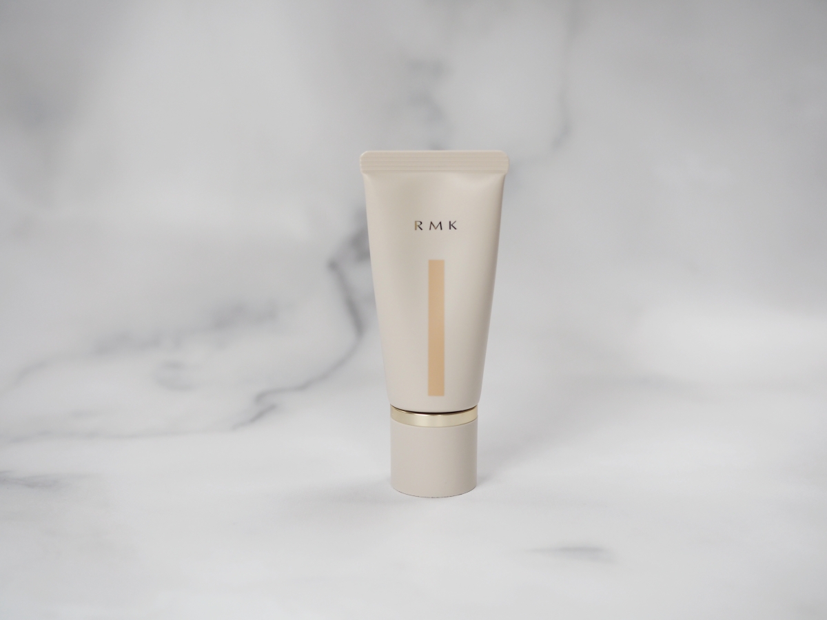 クリームファンデーション アクアティックグロウ (全9色 30g SPF18・PA++　※103・105 SPF20・PA++ / 104 SPF22・PA++ 6,600円)